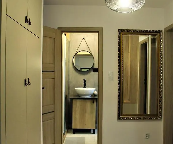 アパート Happy Corner *